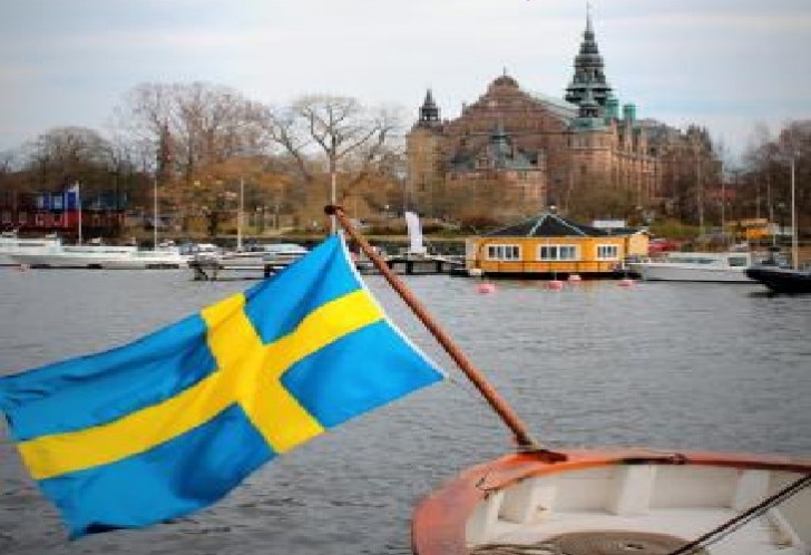 İsveç yüzlərlə FETÖ-çüyə sığınacaq verib