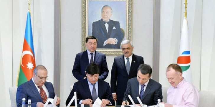 SOCAR və “KazMunayQaz” arasında anlaşma memorandumu imzalanıb-