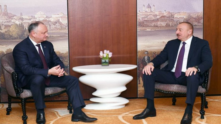İlham Əliyev Münhendə Moldova Prezidenti İqor Dodonla görüşüb