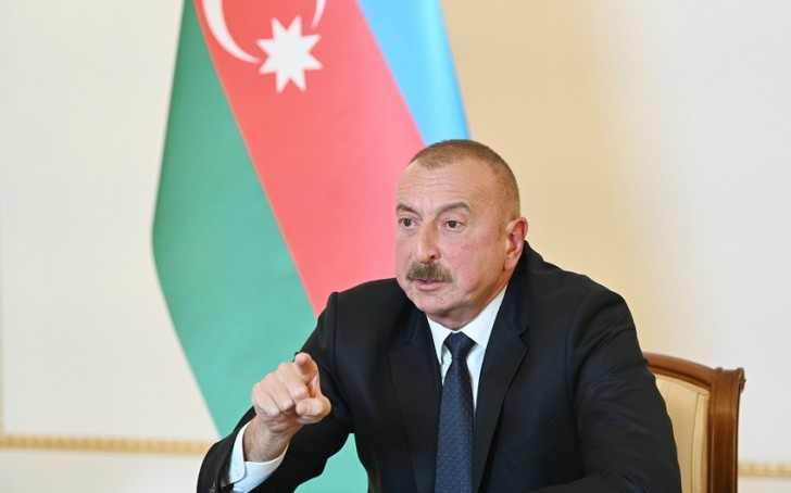 Azərbaycan Prezidenti:i?"