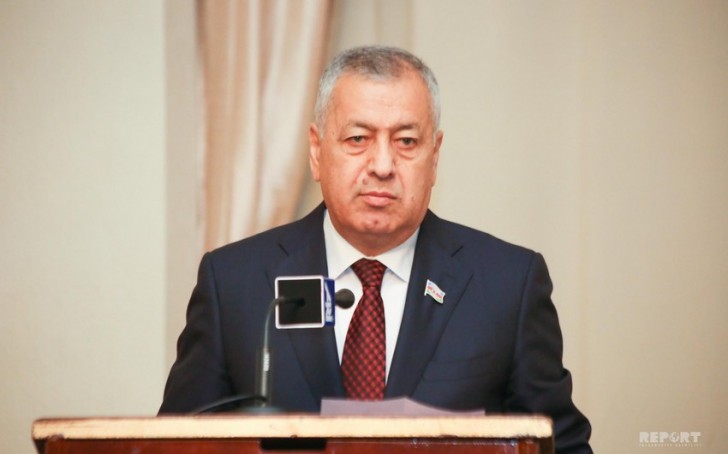 Vahid Əhmədov: