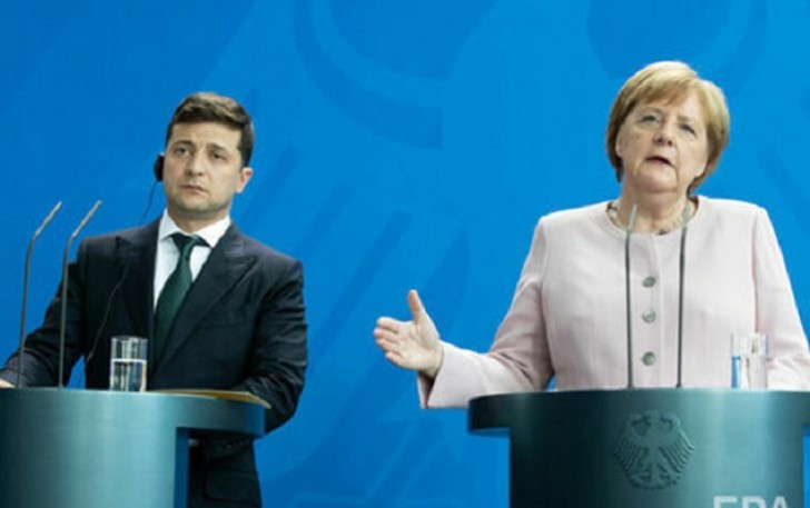 Merkel Zelenskini Berlinə dəvət etdi