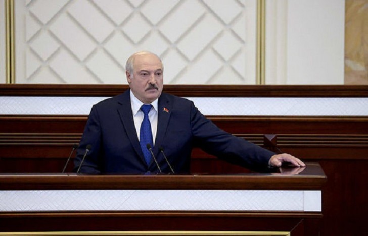 Lukaşenko Belarusda xaosa görə müharibə olacağını istisna etmir