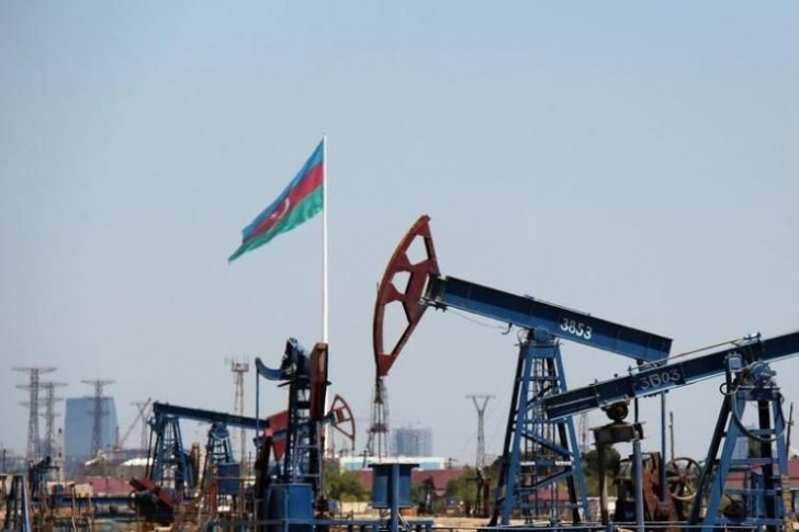 Azərbaycan nefti 3 % ucuzlaşıb