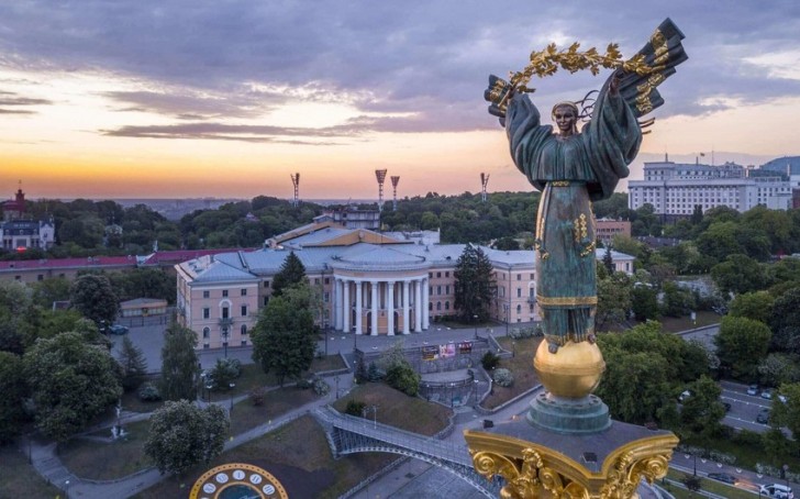 Rusiya hava zərbələri üçün Belarus aerodomlarından istifadə edir -