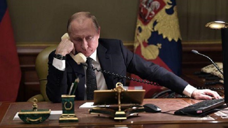 Putin Makron və Şoltsla telefona danışdı