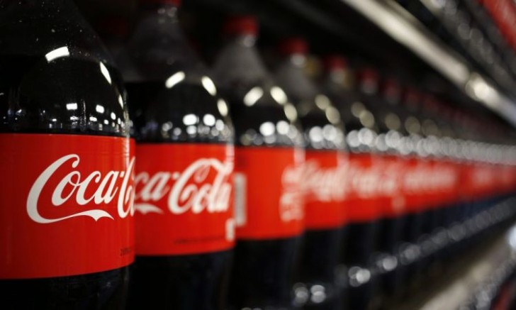 “Coca-Cola” şirkəti məhkəməyə verildi