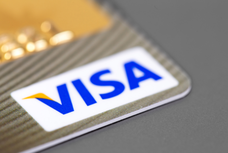 “Visa” bir neçə Rusiya bankının ödəniş sisteminə çıxışını blokladı