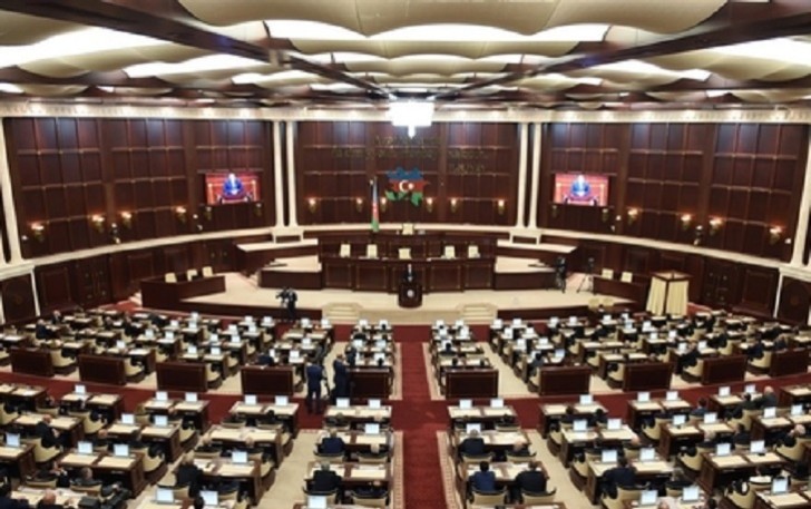 Parlament 2022-ci il dövlət büdcəsi haqqında qanun layihəsinə səs verdi