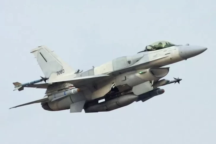 Ukrayna ABŞ-dan “F-16” qırıcılarının nə vaxt alınacağını açıqlayıb