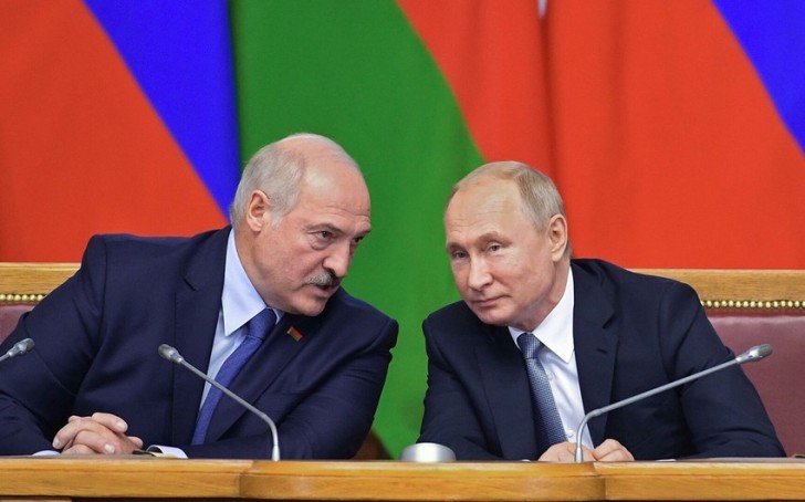 Lukaşenko: “Putinlə regional qoşun qruplaşmasının birgə fəaliyyəti haqqında razılaşmışıq”