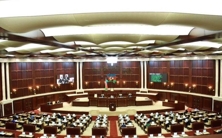 Milli Məclisin payız sessiyasının növbəti plenar iclası başlayıb