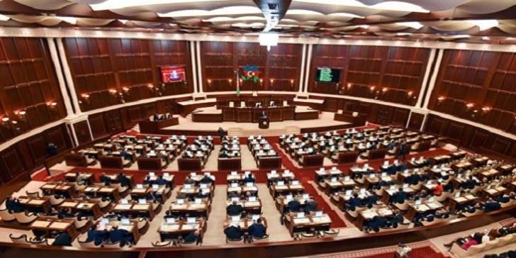 “Siyasi partiyalar haqqında” qanun layihəsi plenar iclasa tövsiyə edilib