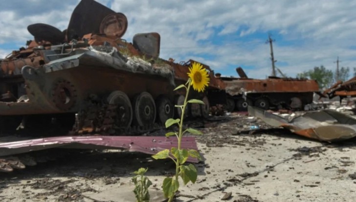 Avropa Komissiyası Rusiyanın bloklanan 300 milyard avro vəsaitini Ukraynaya xərcləməyi təklif edib