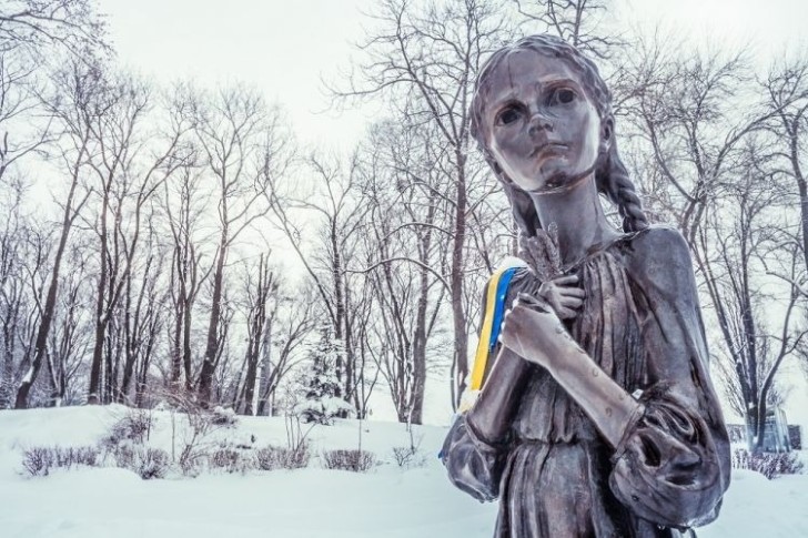 Avropa Parlamenti Qolodomoru Ukrayna xalqının soyqırımı kimi tanıyıb