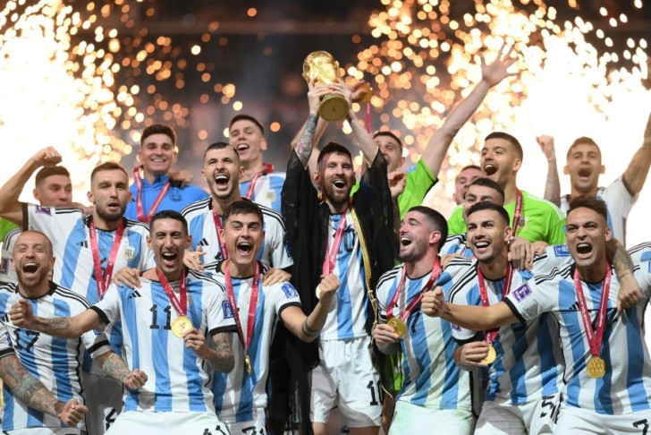 Argentinada futbolçuların şərəfinə istirahət günü...