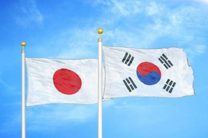 Şimali Koreya Yaponiyaya ballistik raket atdı