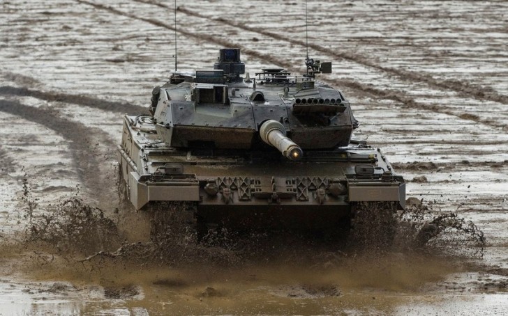 İsveç "Leopard 2" tanklarının Ukraynaya verir