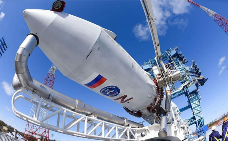 Rusiya “Soyuz-2.1a” gəmisini hərbi peyki ilə orbitə çıxarıb