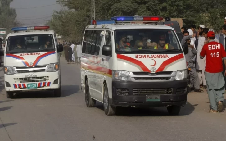 Pakistanda nazir avtomobil qəzasında ölüb