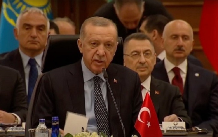 Ərdoğan Azərbaycan səfirini və xilasedicilərini təltif edib