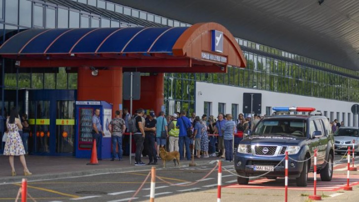 Moldovada hava limanına silahlı hücum zamanı 2 nəfər ölüb