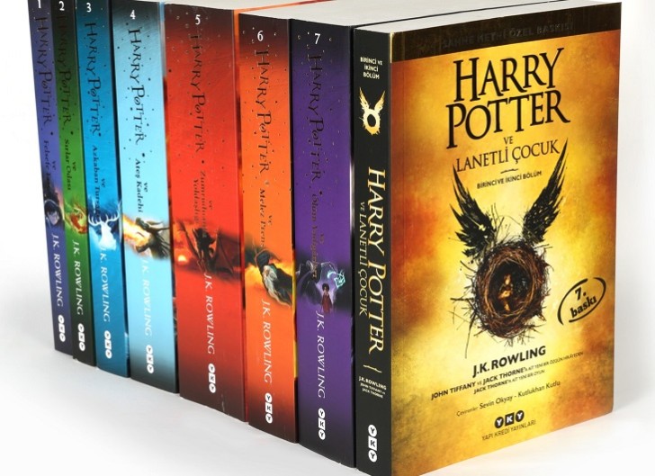 "Harri Potter" kitabının ilk nəşri hərracda baha qiymətə satılıb