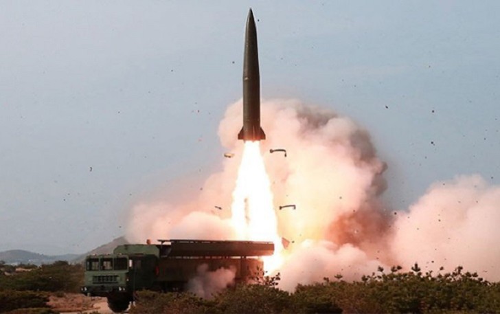 Şimali Koreya iki ballistik raket buraxıb