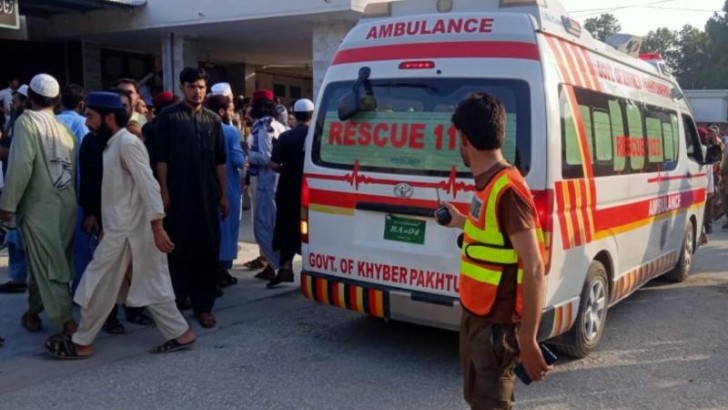 Pakistanda siyasi partiya konqresinə kamikadze hücumu nəticəsində ölənlərin sayı 63 nəfərə çatıb