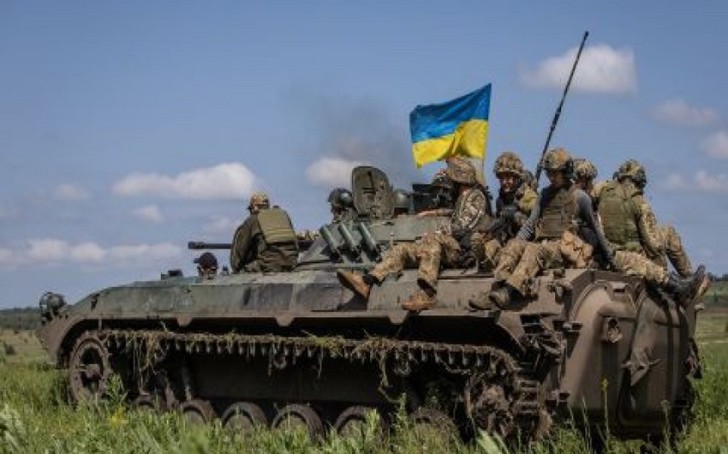 Ukrayna Krımın azad olunması üçün quru əməliyyatlarına başlayır
