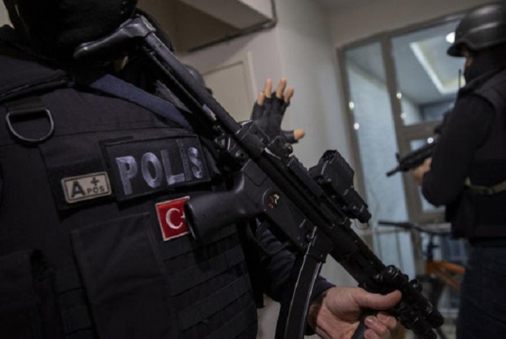 Türkiyədə beynəlxalq mütəşəkkil cinayətkar qrupların üç lideri saxlanılıb
