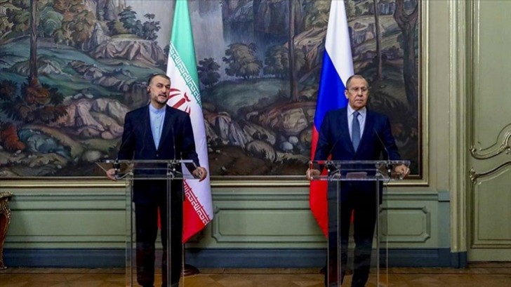 İranın xarici işlər naziri Lavrova narazılığını bildirib