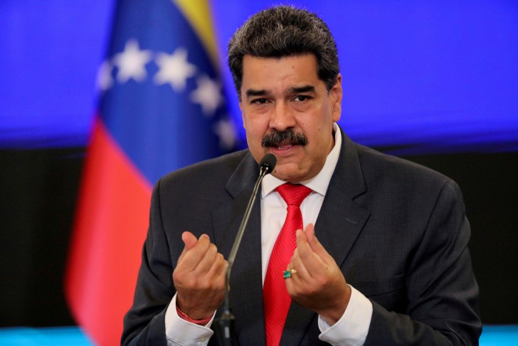 Maduro Argentina prezidentini "axmaq" adlandırdı