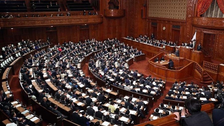 Yaponiya parlamentinin deputatı həbs edilib: