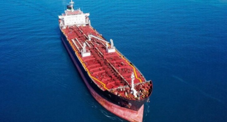 İran ABŞ neft tankerini ələ keçirdi