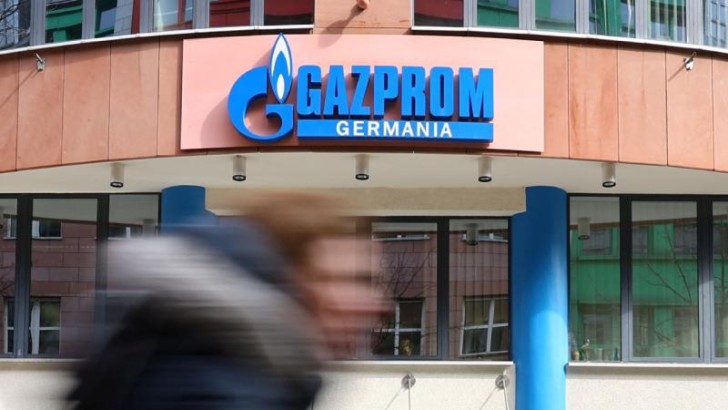 "Qazprom" Polşanın iki enerji şirkətini məhkəməyə verdi -