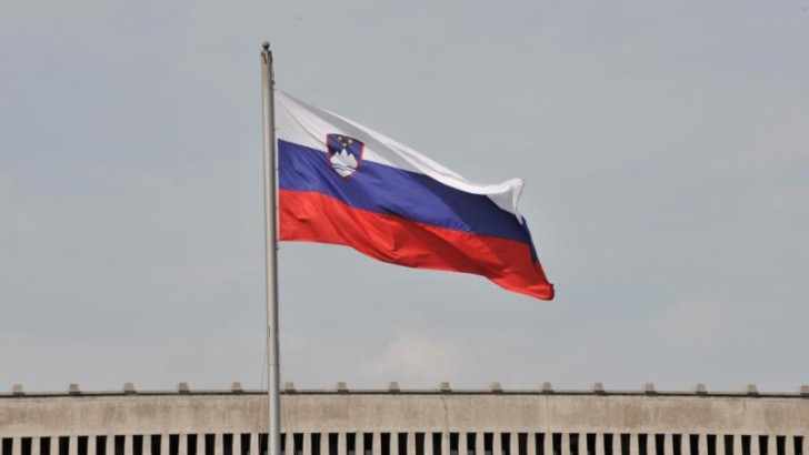 Sloveniya rus diplomatı deportasiya etmək qərarına gəlib