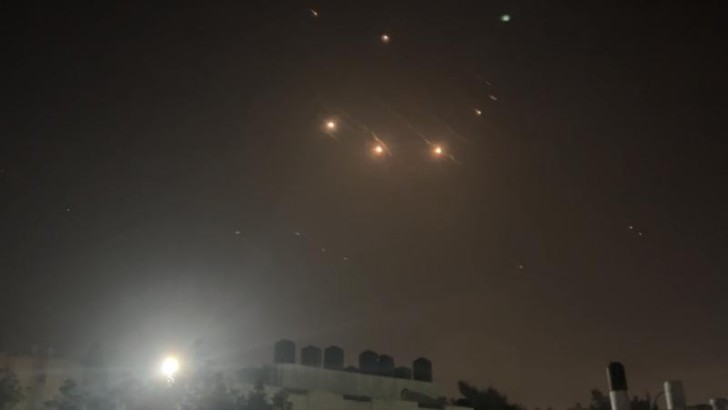 İsrail ordusu: İran hücumda 300-dən çox raket və PUA-dan istifadə edib