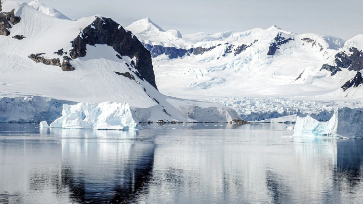 Şərqi Antarktidada 46 buzaltı göl aşkar edilib