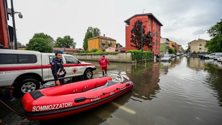 Güclü yağışlar Milanda daşqınlara səbəb olub