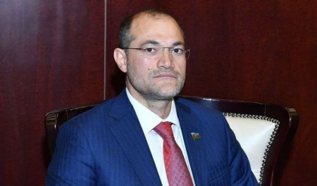 Hər deputatın ürəyində deyə bilmədiyi yüzlərlə söz var -