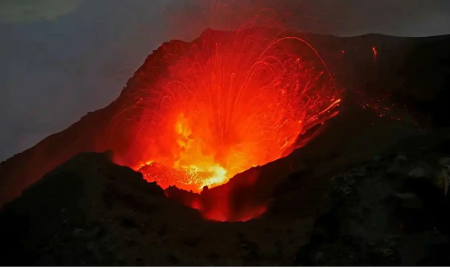 Semeru vulkanında ardıcıl 5 püskürmə baş verib