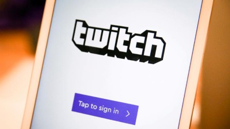 Rusiya "Twitch"i 1 milyon rubl cərimələdi