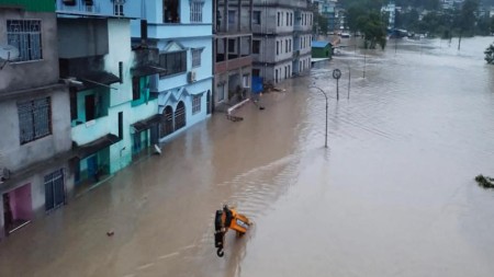 Hindistanın qərbində güclü yağışlar nəticəsində ölənlərin sayı 28-ə çatıb