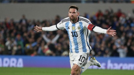 Messi ekofəallardan 50 min avro tələb edib