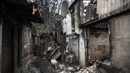 Rusiya ordusu Donetskdə dörd yaşayış məntəqəsini nəzarətə götürdü