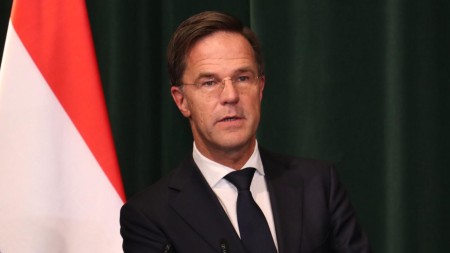 Rutte: NATO qısa müddət ərzində Ukraynaya daha çox yardım göstərməyə çalışır