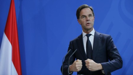 Rutte: Bəzi üzvlər müdafiəyə daha çox pul xərcləməlidir