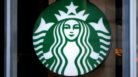 "Starbucks"ın qlobal satışları azalıb