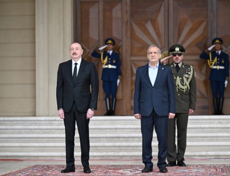 İlham Əliyevlə Pezeşkian Birgə Bəyanat imzaladılar